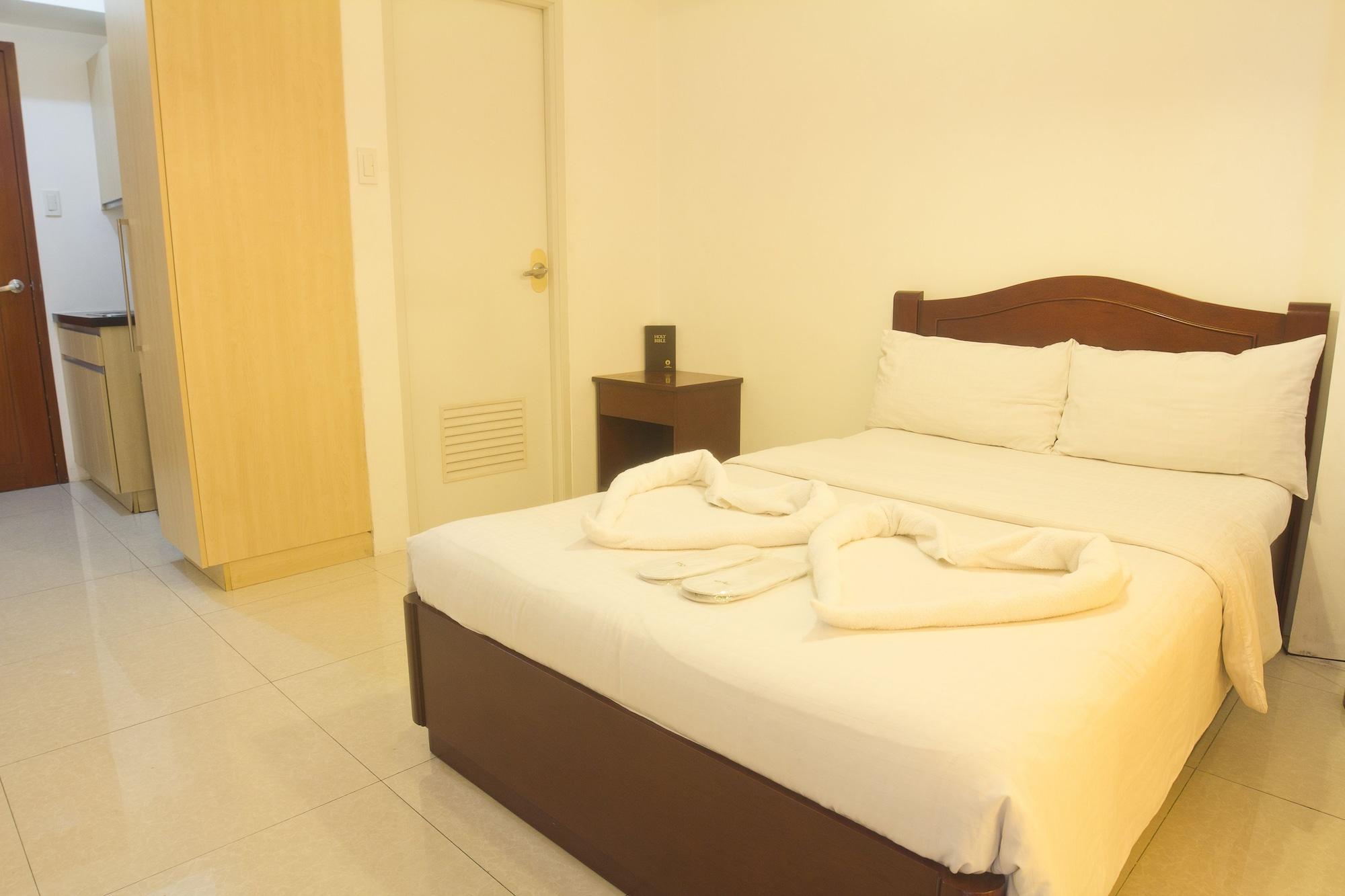 Oyo 893 Dian Suites Makati Маніла Екстер'єр фото