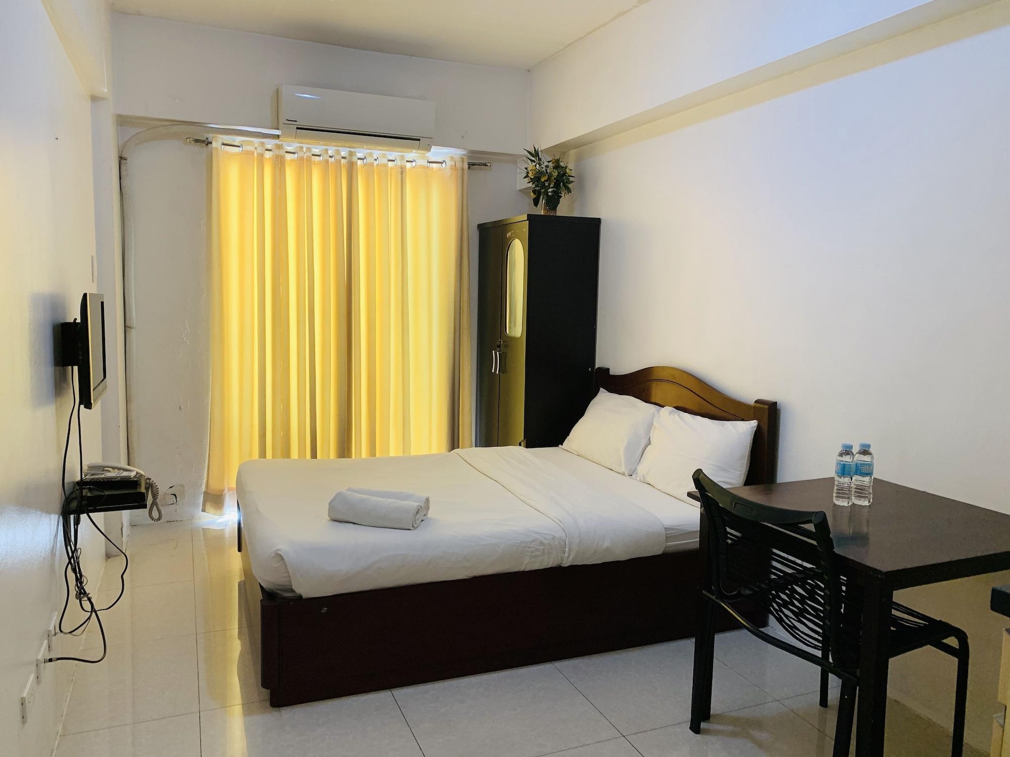 Oyo 893 Dian Suites Makati Маніла Екстер'єр фото