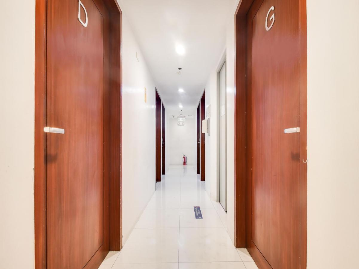 Oyo 893 Dian Suites Makati Маніла Екстер'єр фото