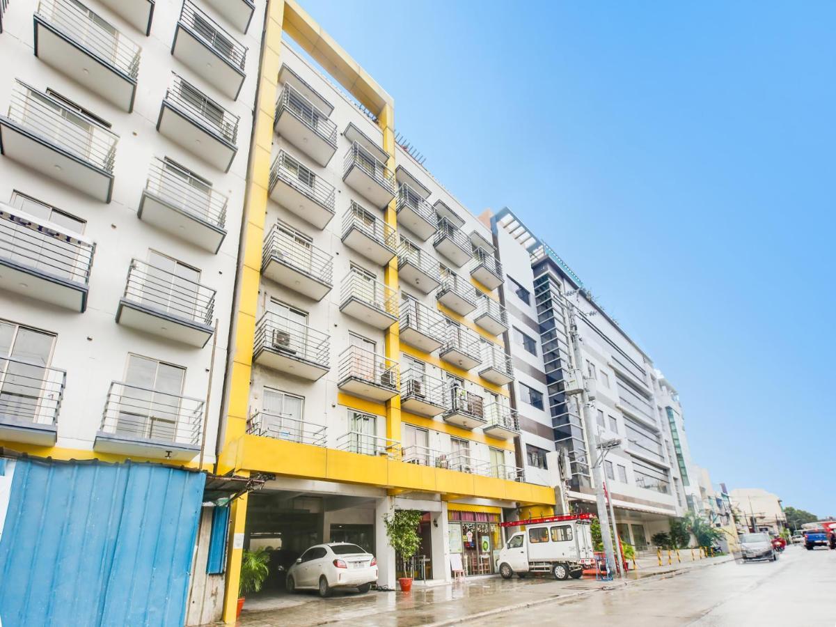 Oyo 893 Dian Suites Makati Маніла Екстер'єр фото