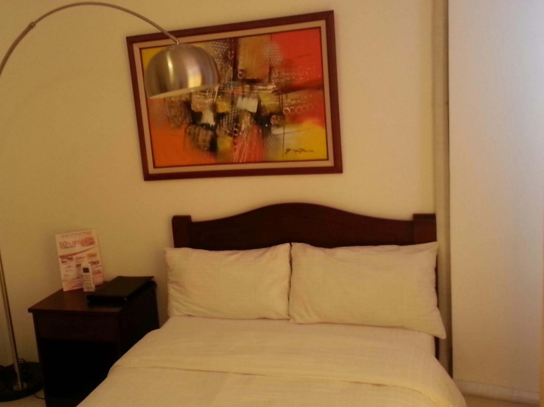 Oyo 893 Dian Suites Makati Маніла Екстер'єр фото