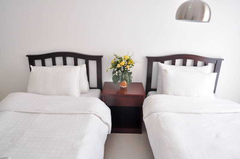 Oyo 893 Dian Suites Makati Маніла Екстер'єр фото