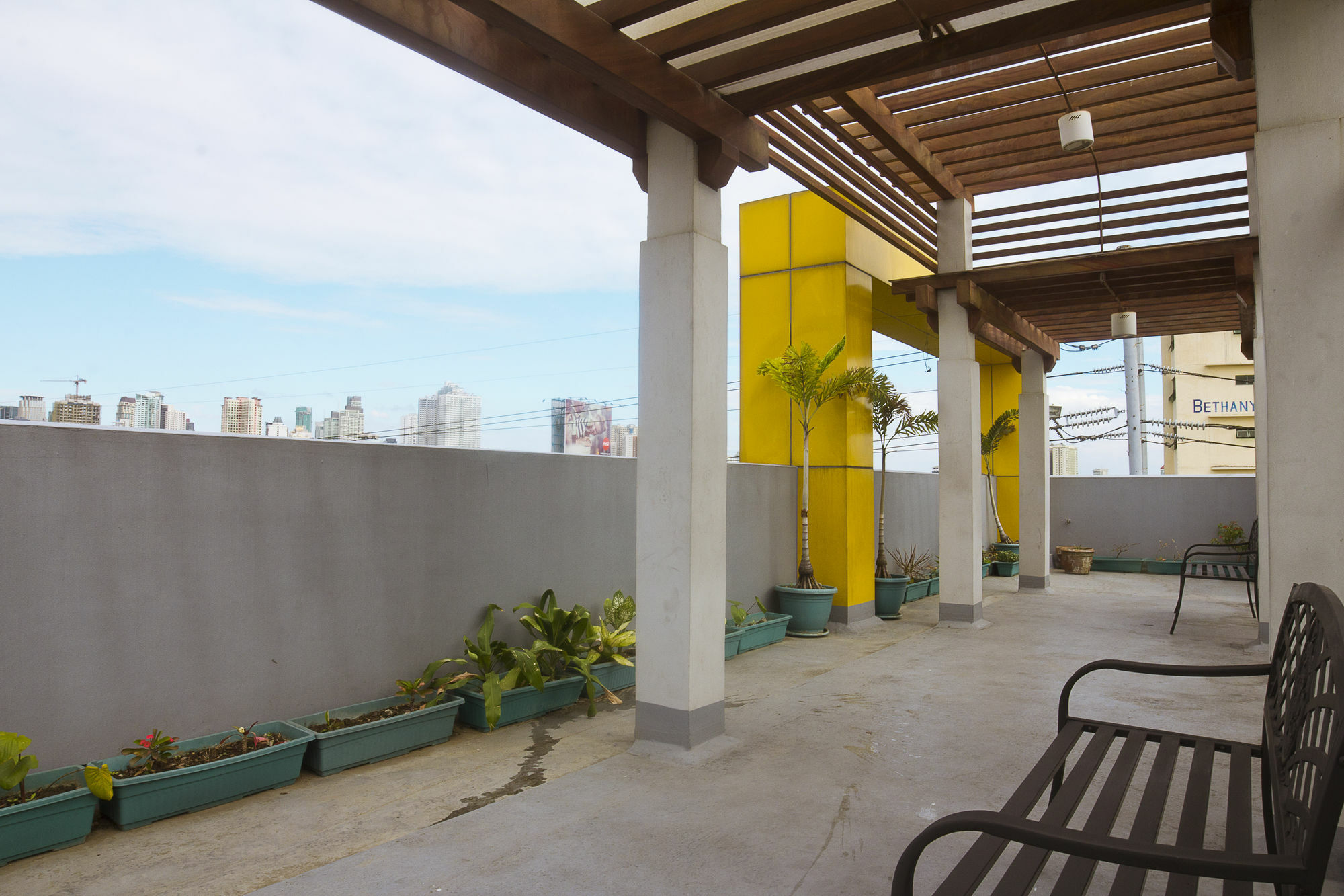 Oyo 893 Dian Suites Makati Маніла Екстер'єр фото